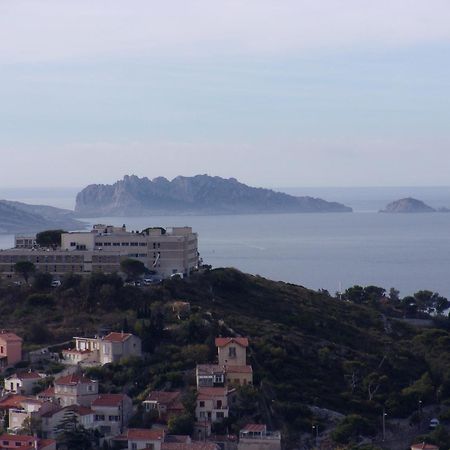 Stud Terras Ville Corniche 2 Pers Stat Gratuit Rue Modif Suivt Possib Et Accord Exclusif Marseille Exteriér fotografie