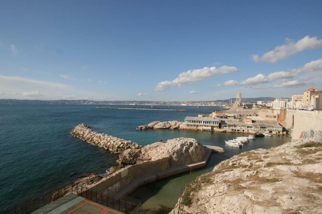 Stud Terras Ville Corniche 2 Pers Stat Gratuit Rue Modif Suivt Possib Et Accord Exclusif Marseille Exteriér fotografie