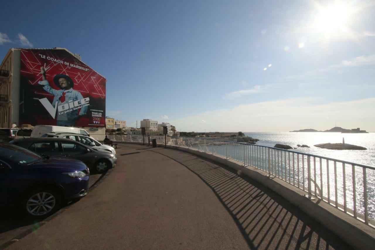 Stud Terras Ville Corniche 2 Pers Stat Gratuit Rue Modif Suivt Possib Et Accord Exclusif Marseille Exteriér fotografie